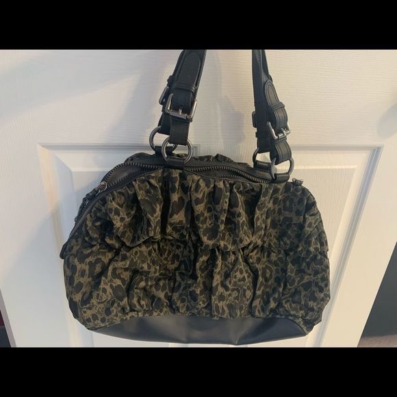 Kenneth Cole Purse - Picture 2 of 8